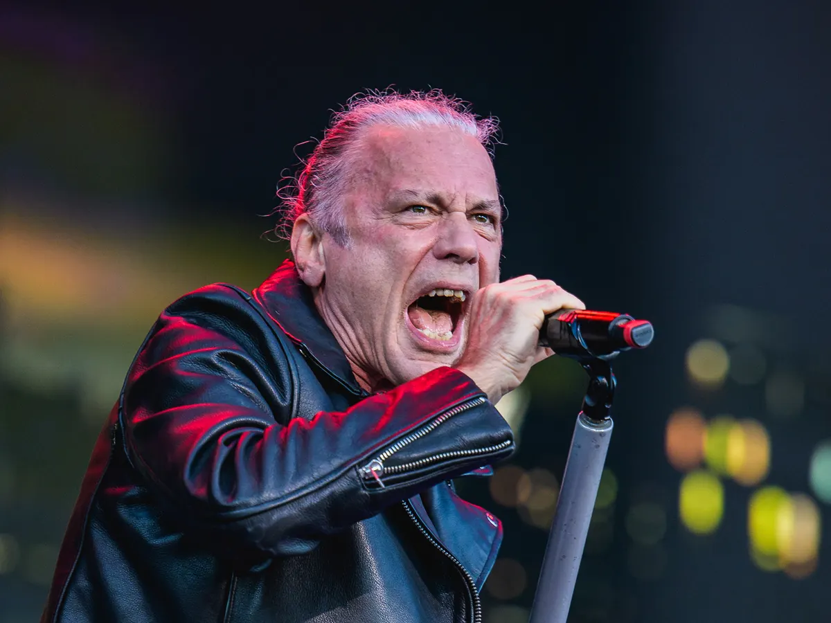 Bruce Dickinson, vocalista do Iron Maiden, no festival Tons of Rock, em Oslo, em 2026